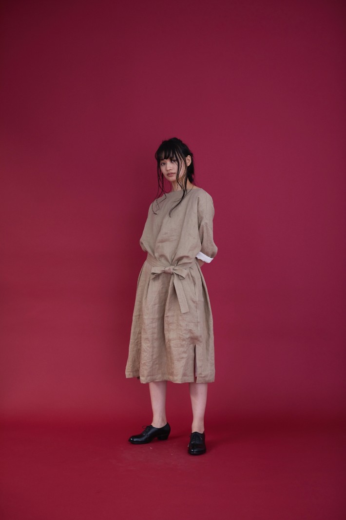 ボートネックのコクーン型プルオーバーワンピース 21移転セール Beige Last The ワンピース Flower Of Afternoon 浅き春のpull Dress レディース Beige The Over ワンピース ザラストフラワーオブジアフタヌーン 春 レディース きれいめ ベージュ