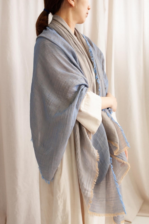 Hatsutoki 伝統ある播州織を用いた繊細な服作りが魅力のブランド Hatsutokiのアイテムが入荷 Lサイズ ハツトキ ブルー ストール ナチュラル ナチュラル Lサイズ Hafen ストール W Face ハツトキ 播州織 北欧雑貨と音楽 ハーフェン