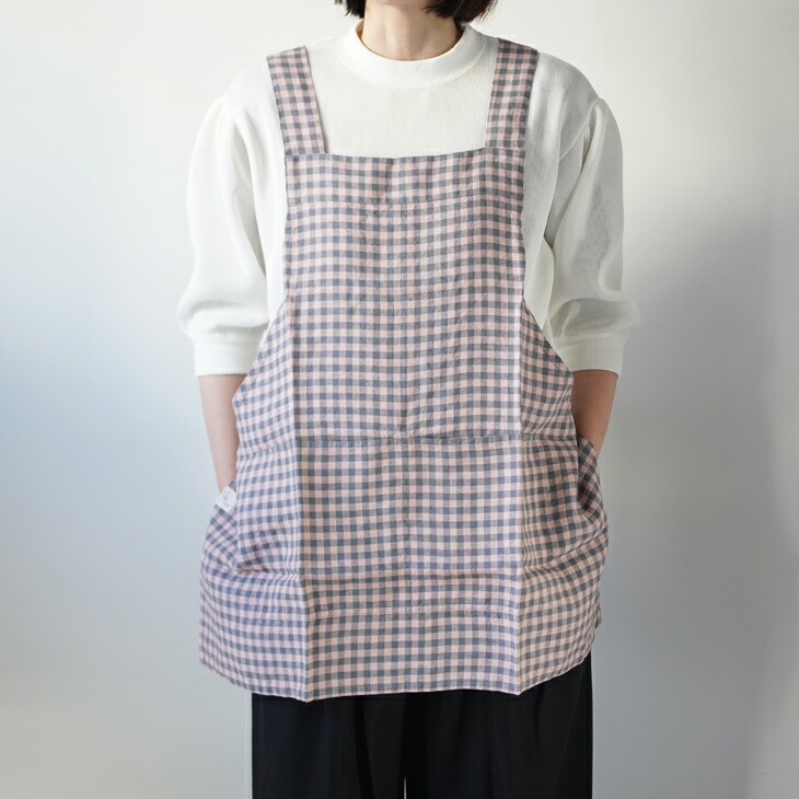 not PERFECT LINEN | SHORT SQUARE CROSS LINEN APRON (pink x slate gingham) | エプロン リネン 麻 ナチュラル リトアニア 北欧 東欧 シンプル おしゃれ ピンク スレート ギンガム｜北欧雑貨と音楽 HAFEN ハーフェン