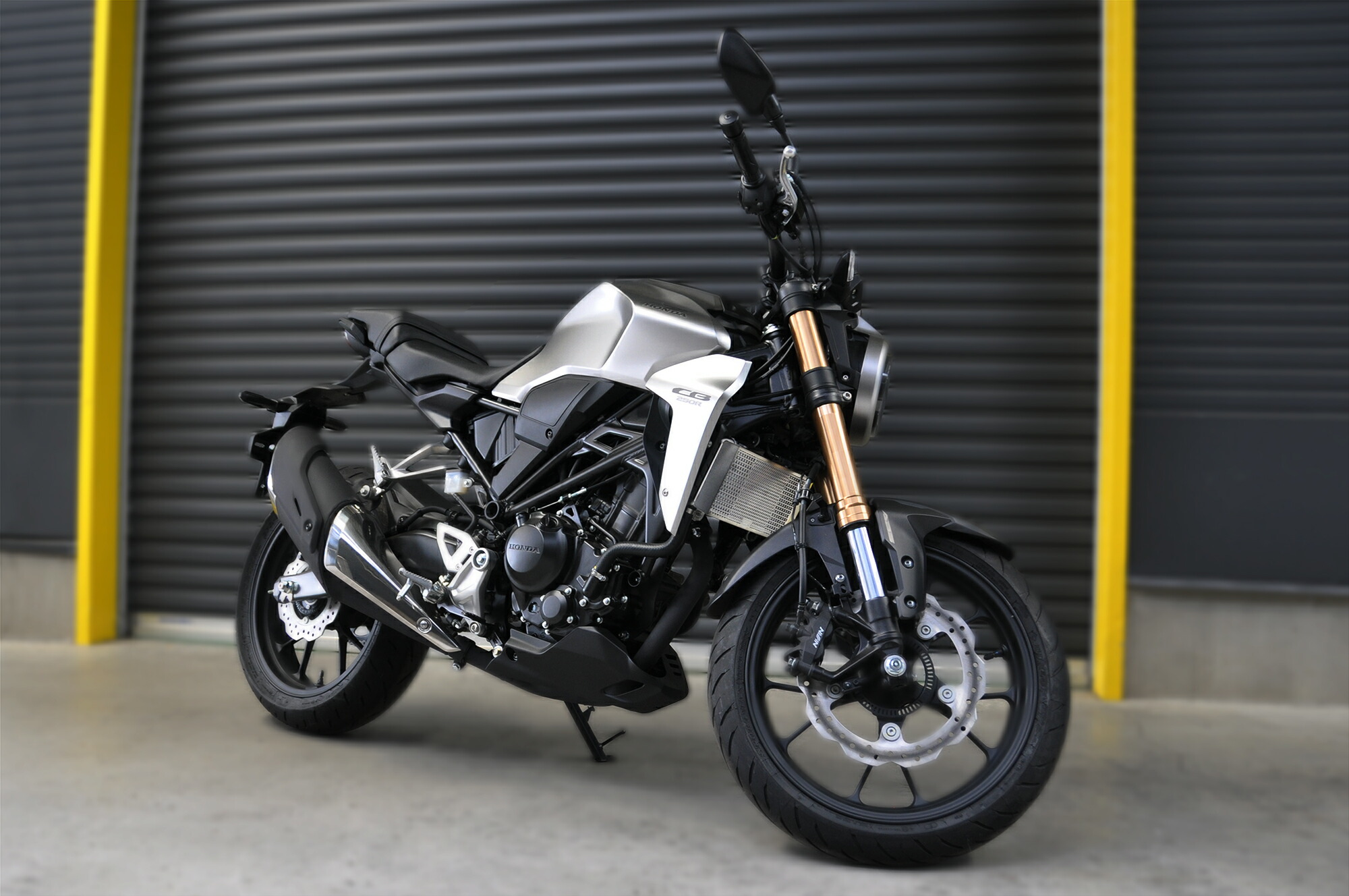 MORIWAKI/モリワキCB250R18-RadiatorCoreGuardラジエターコアガードSILVER(品番01911-201Q6-00)