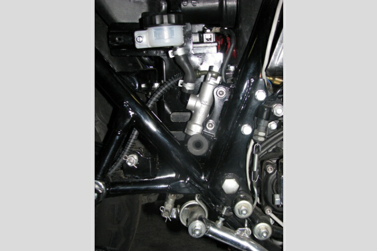 楽天市場】MORIWAKI/モリワキ スキッドパット ブラック ストリート CB1000R 18-/21 楽天市場】MORIWAKI/モリワキ スキッドパット ブラック ストリート CB1000R 18-/21
