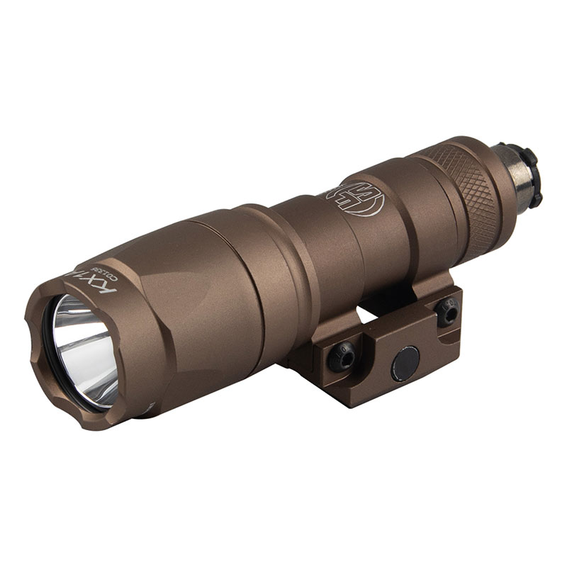 WADSN SF M300Aタイプ LEDスカウトライト (リモートテープスイッチ&プッシュボタン) DE