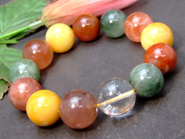 57082　　虹入り 福禄寿ルチルクォーツ 17mm～19mm AAA ブレスレット 内径18cm ミックスルチルクォーツ 送料無料 ブラジル産 天然石 パワーストーン