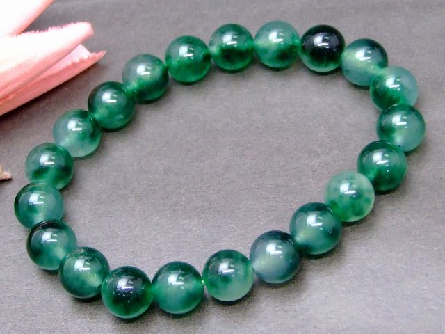 楽天市場】64030 緑翡翠 グリーンヒスイ 19mm×15mm／10mm ブレスレット