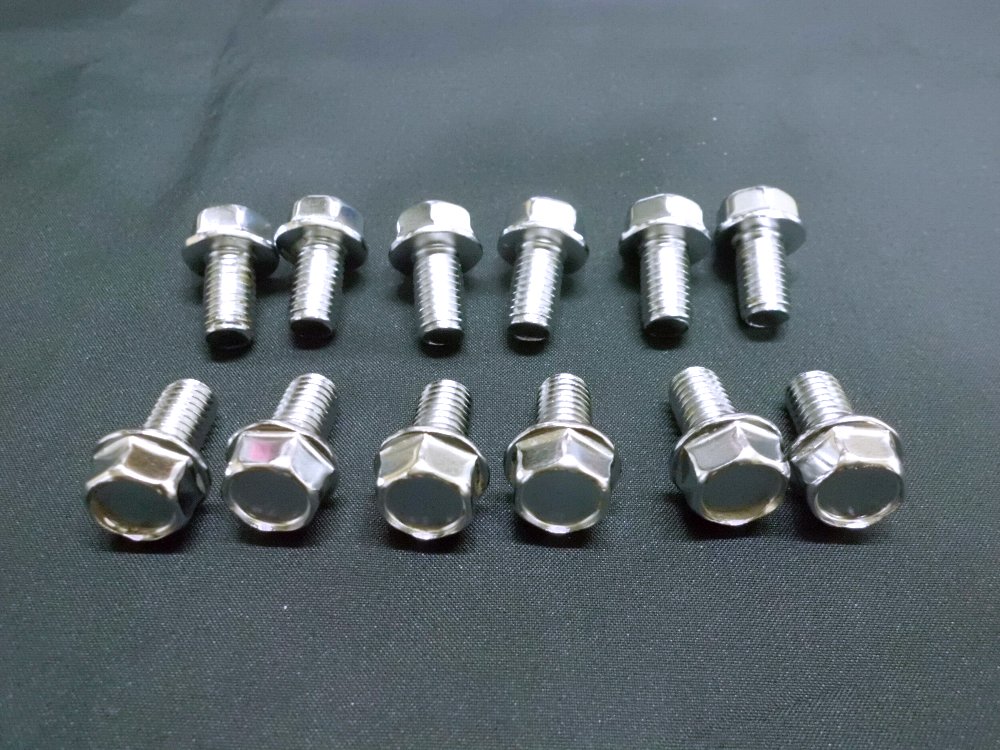 楽天市場】フロントハブキャップ UD新大型用 : PineHills 〔パインヒルズ〕