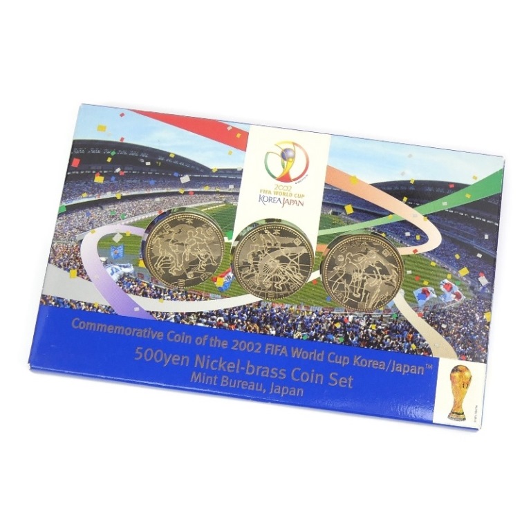 2002FIFAワールドカップ　記念貨幣発行記念メダル　純銀　130g 55ミリ 2002 FIFAワールドカップ記念貨幣発行記念メダル（純銀製） 【箱