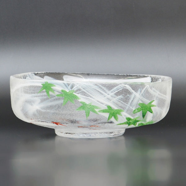 【現代作家 広畑久仁彦】
ガラス 馬盥 茶碗 カニ
抹茶茶碗 楽天市場】【茶道具】ガラス馬盥茶碗 鉄線 広畑久仁彦 作 化粧