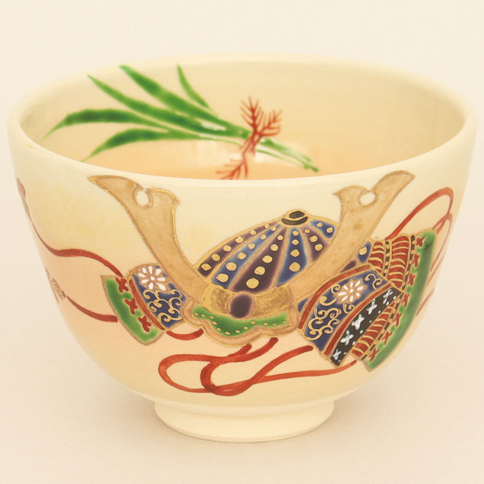 【茶道具】茶碗 色絵 兜 加藤永山 作 化粧箱入り