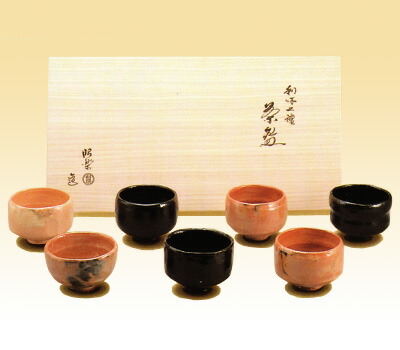 【茶道具】三代　佐々木昭楽造　利休七種茶盌（共箱） Amazon.co.jp: 佐々木昭楽 (造) 長次郎写し 七種茶碗 共箱 共布