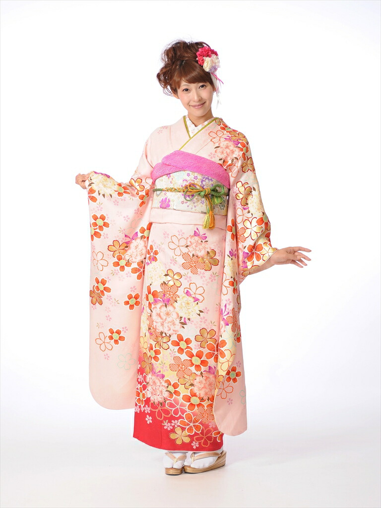 淡いピンクの地色に桜などの古典柄がかわいい振袖 レンタル着物 結婚式のお呼ばれやパーティ 二次会にピッタリのレンタル振袖 足袋 レンタル 貸衣装 レンタル着物 レンタル 卒業式 振袖 振袖 レンタル 着物 結婚式 往復送料無料 着物レンタル レンタル着物 振袖