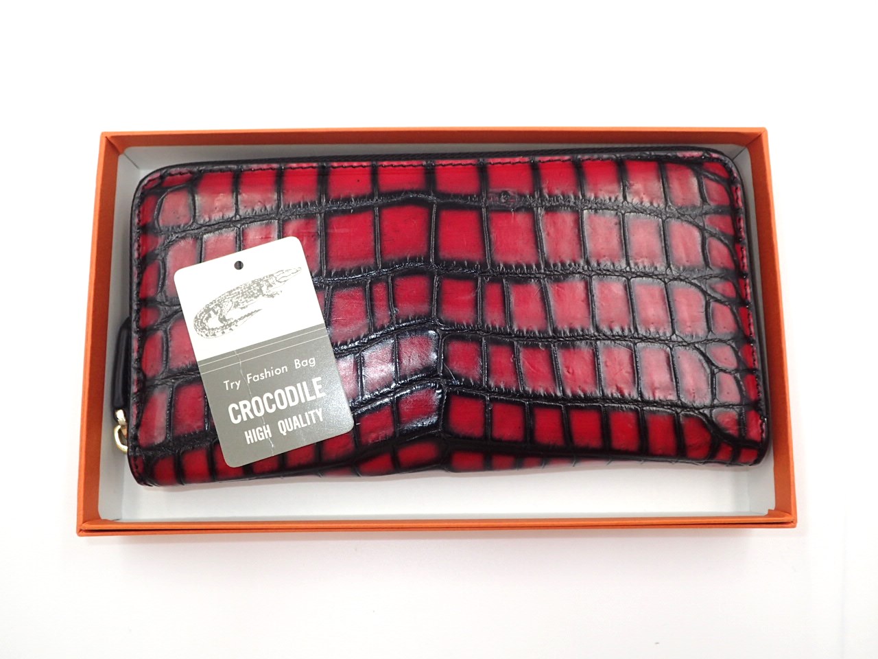 【アウトレット】 Crocodile クロコダイル　本革　ワニ　１点物　ラウンドファスナー長財布　センター取り
