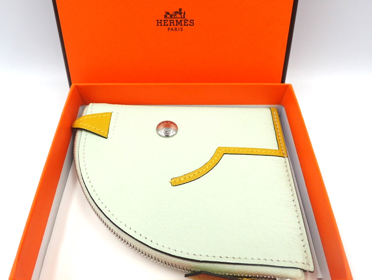 【究極のコンパクトラグジュアリー】HERMES パドックウォレット 究極のコンパクトラグジュアリー】HERMES パドックウォレット