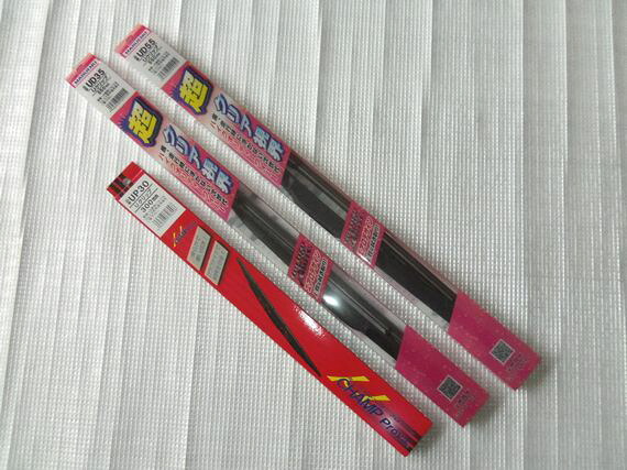 送料無料！安心マルエヌ製夏用雨用ワイパーブレードニッサンジュークJUKE寒冷地仕様Uフック形状リアワイパー付き車用　F15&YF15&NF15用エアロデザインフロント２本＆リアワイパーセット
