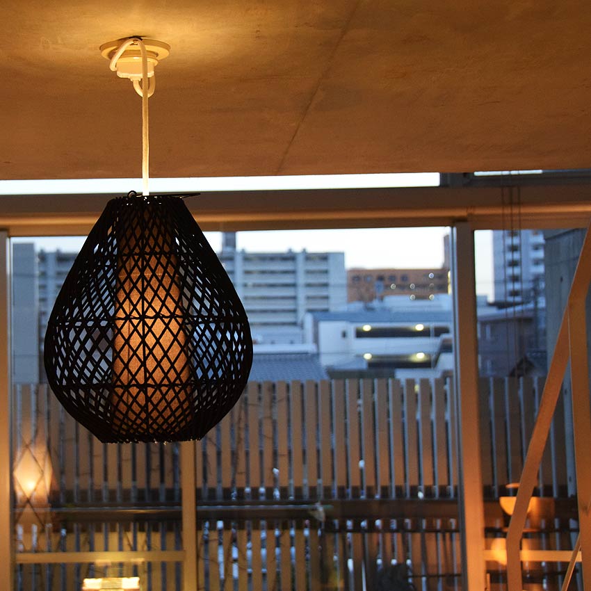 Onyx 32cm Rattan Pendant Light 1 Black White Horse Mackerel Ann Lighting Indirect Ceiling Suspension Onyx 32cm Rattan Pendant Light 1 Black White Horse Mackerel Ann Lighting Indirect Ceiling Suspension