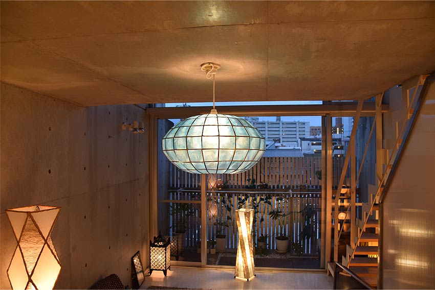 Auc Islandstyle Asian Lighting Indirect Ceiling The Fresh And Young Translucent Blue Shows It By Seeing Through Outside Light