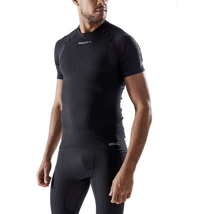 (取寄) クラフト メンズ アクティブ エクストリーム X CN ショートスリーブ ベースレイヤー― - メンズ Craft men Active Extreme X CN Short-Sleeve Baselayer - Men's Black