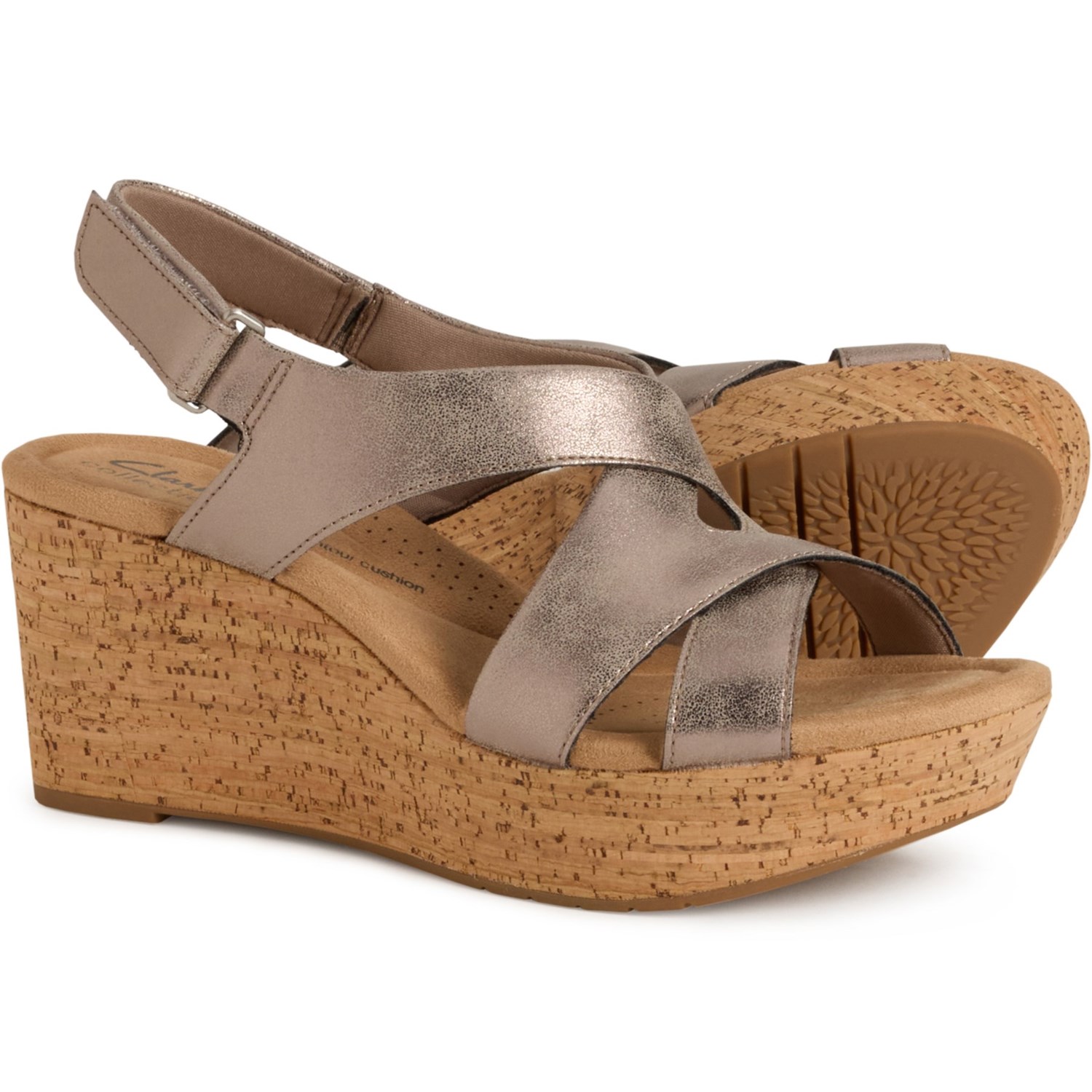 (取寄) クラークス レディース クラークス ロゼ スタイル ウェッジ サンダル Clarks women Rose Style Wedge Sandals (For Women) Taupe Metallic