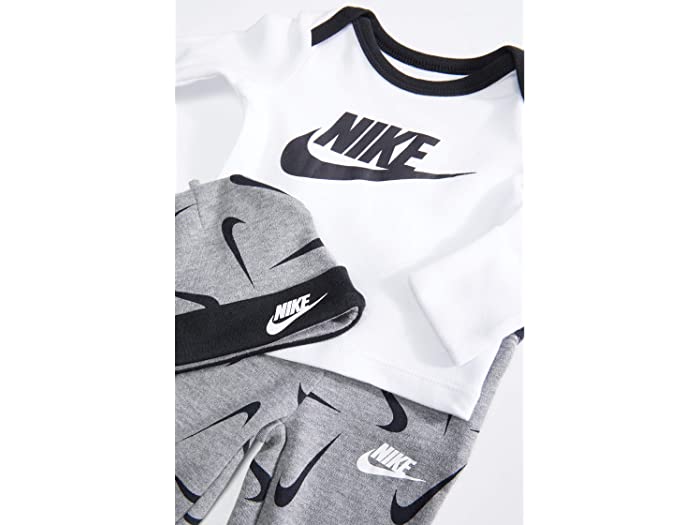 取寄 ナイキ ボーイズ キッズ ロング 衣手 Tシャツ フーテッド ズボン下 アンド 被り笠 スリー泰平 背景 インファント Nike Boy S Kids Long Sleeve T Shirt Footed Pants And Hat Three Piece Set Infant Carbon Heather Geo2 Co Uk