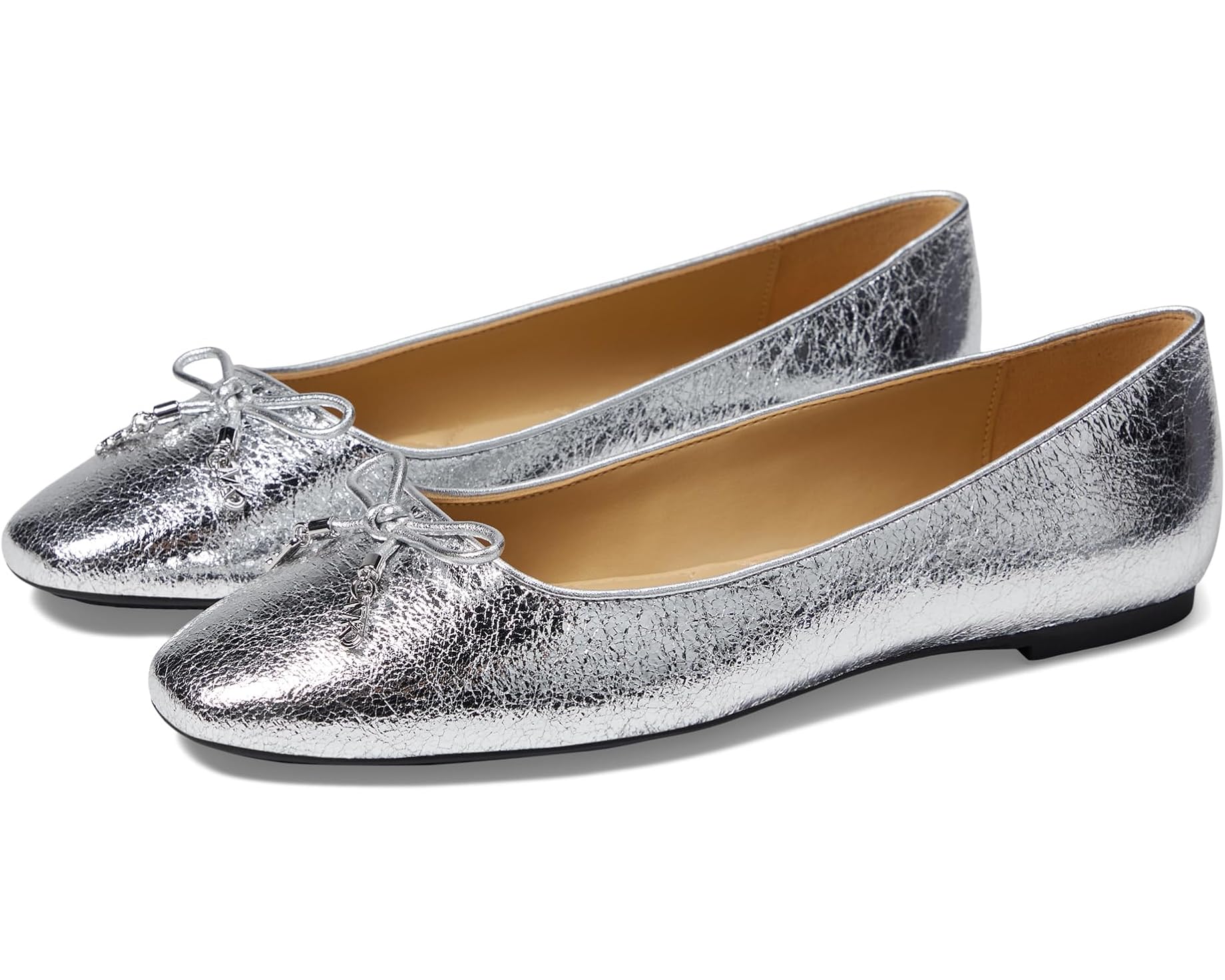 Allbirds(オールバーズ) スニーカー 売りわたす バス発着場 | ブランド名シューズ