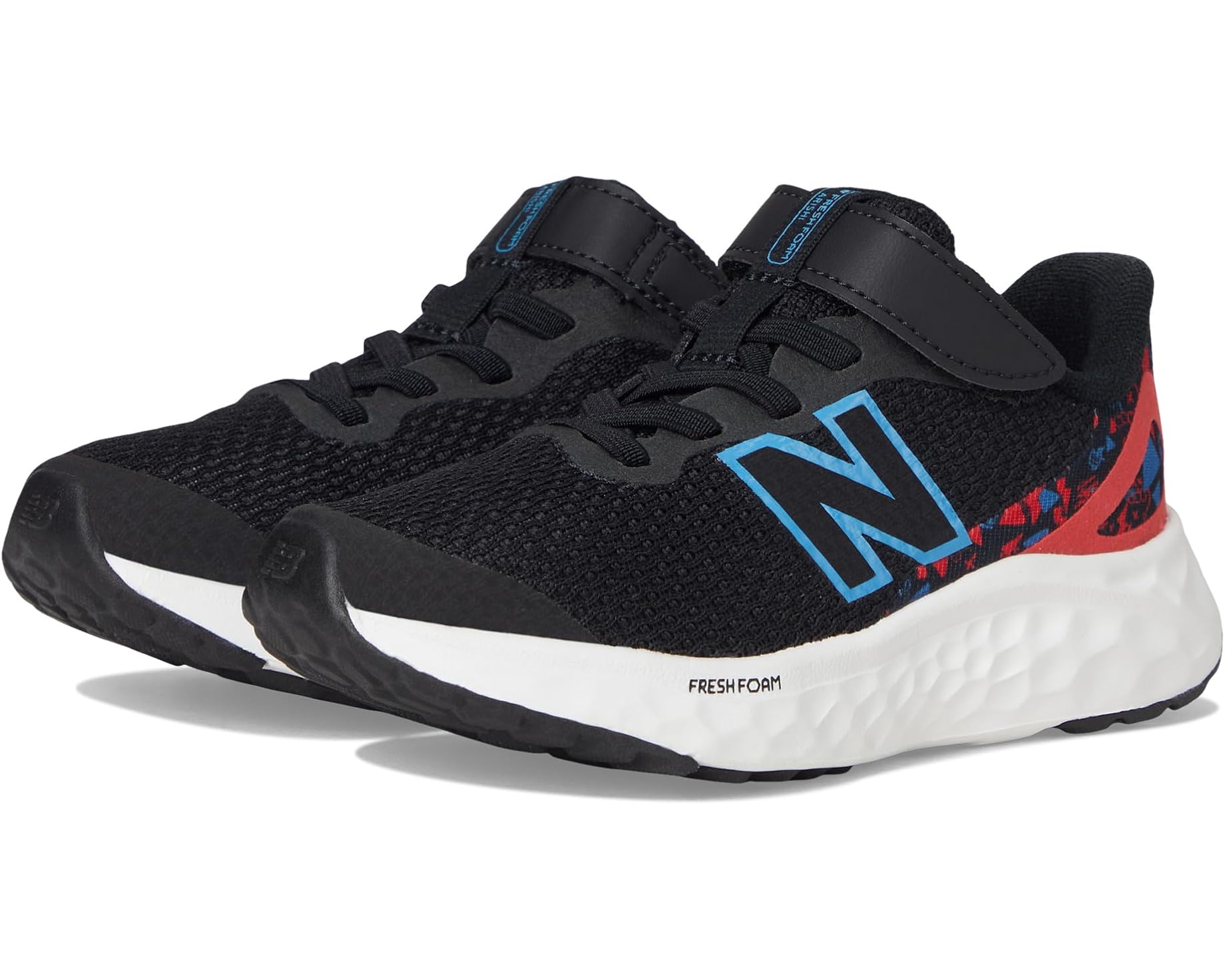 (取寄) ニューバランス キッズ フレッシュ フォーム アリシ V4 バンジー レース ウィズ トップ ストラップ (リトル キッド) New Balance kids Fresh Foam Arishi v4 Bungee Lace with Top Strap (Little Kid) Black/Azure/Blast Red｜ジェットラグ店