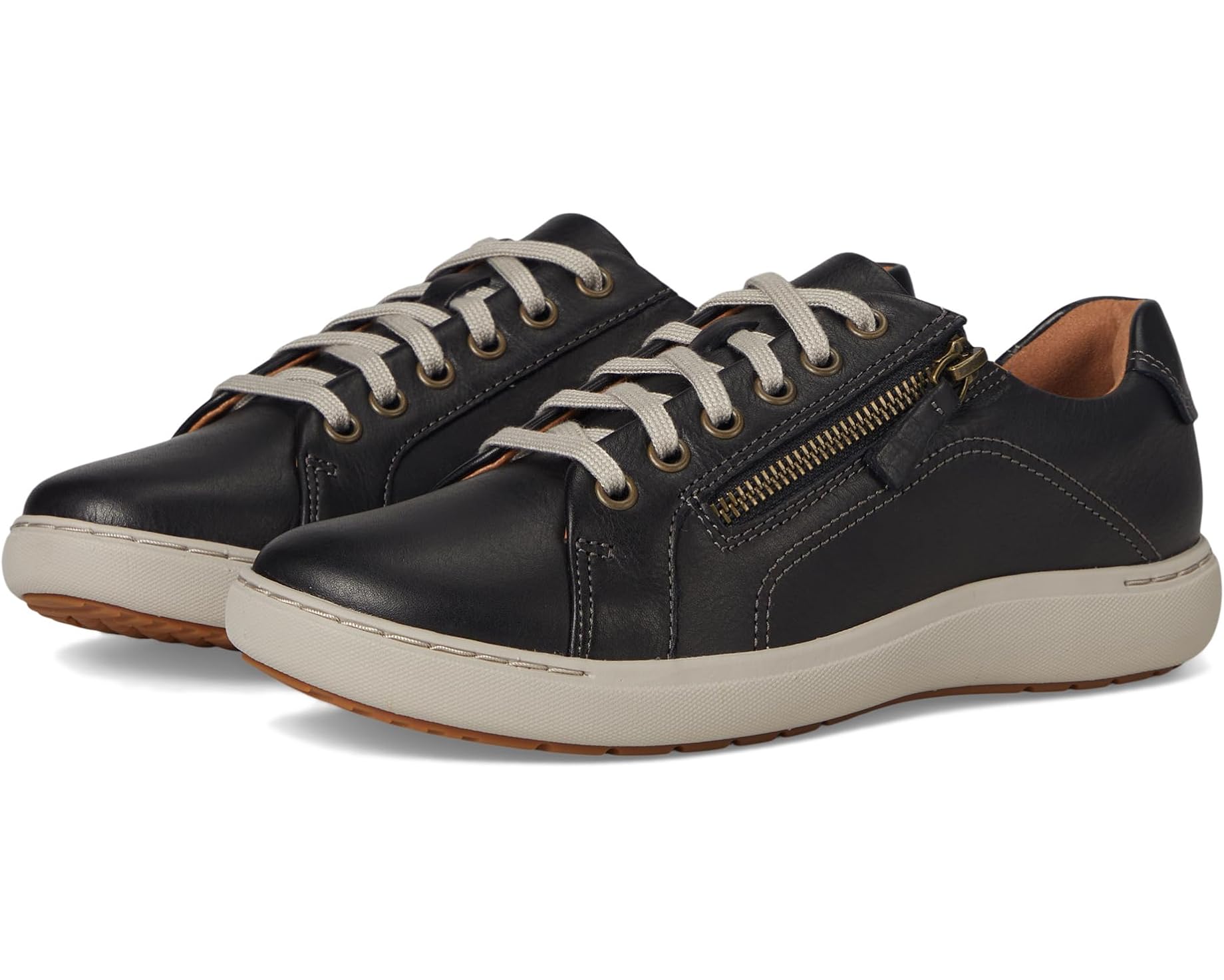 Allbirds(オールバーズ) スニーカー 売りわたす バス発着場 | ブランド名シューズ