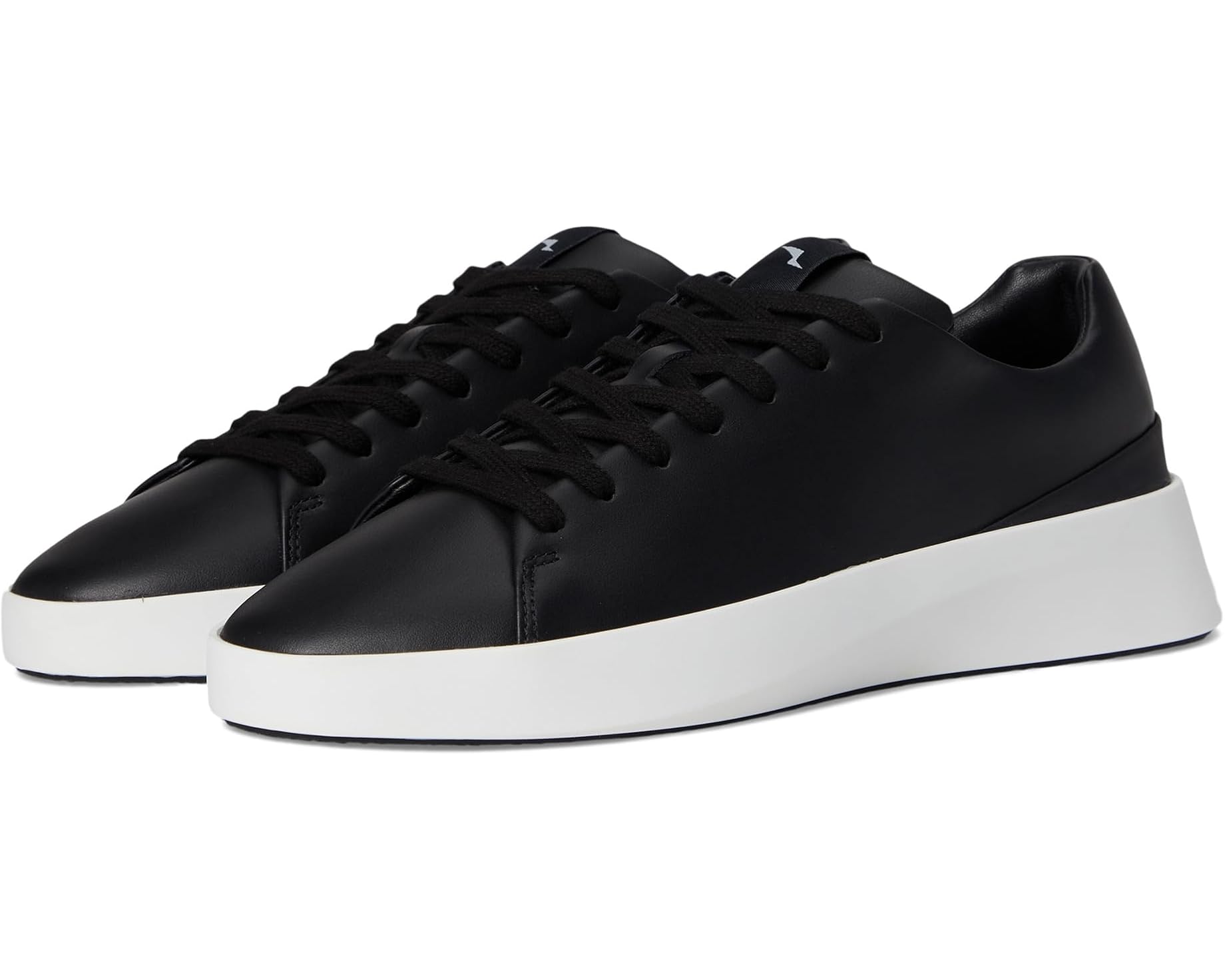 Allbirds(オールバーズ) スニーカー 売りわたす バス発着場 | ブランド名シューズ