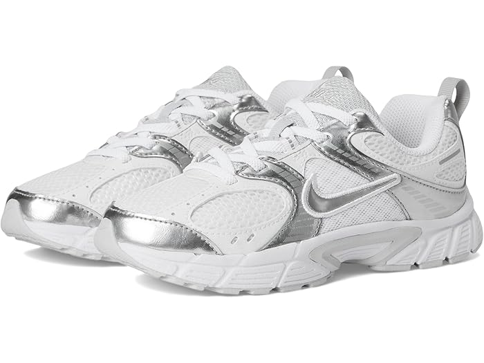 (取寄) ナイキ キッズ ボーイズ v5 RNR (リトル キッド) Nike Kids boys V5 RNR (Little Kid) White/Metallic Silver/Pure Platinum