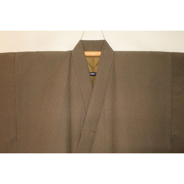 シルク化繊丹後縮緬調 男着物袷 裄71丈148К金茶色地の毘沙門亀甲文様 洗える江戸小紋 茶人好み｜株式会社皆中　店