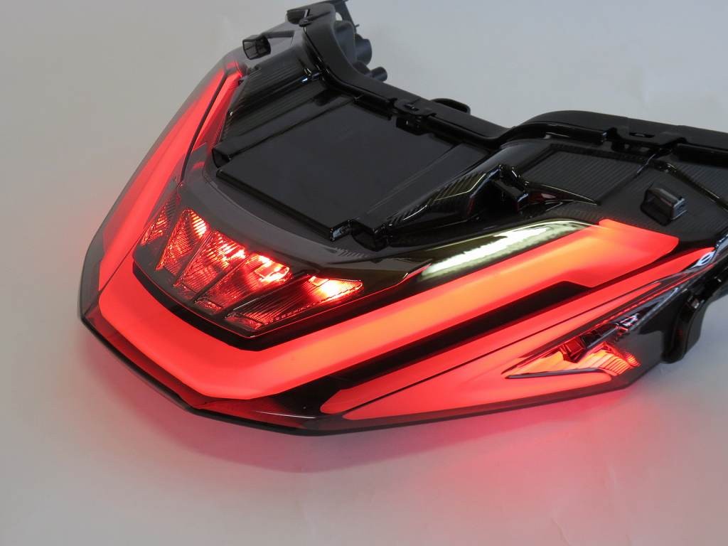 楽天市場】純正タイプ ヘッドライト PCX/PCX e:HEV/PCX 125 160