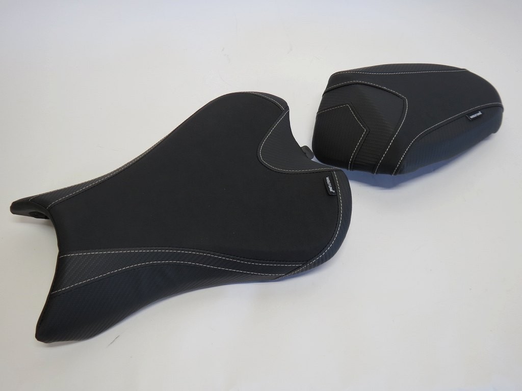 TRIUMPH用 STREET TRIPLE 765 S / R / RS 2020-2022 カスタム フロント& リア シート 10mm アップ 黒