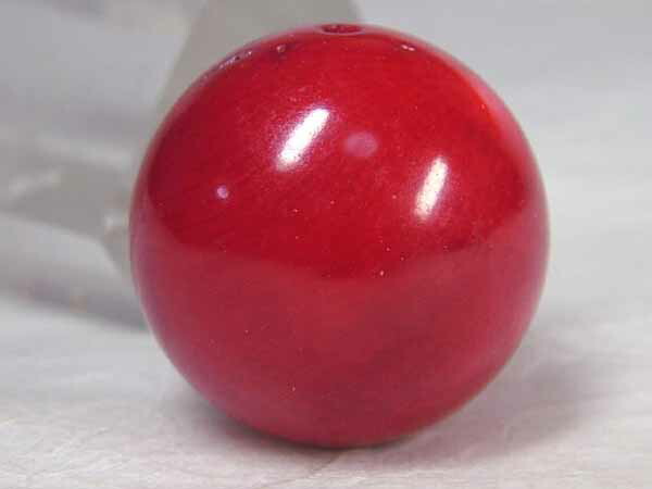 赤珊瑚 玉 赤珊瑚丸玉の査定ポイントの代表的なもの3つをご紹介します