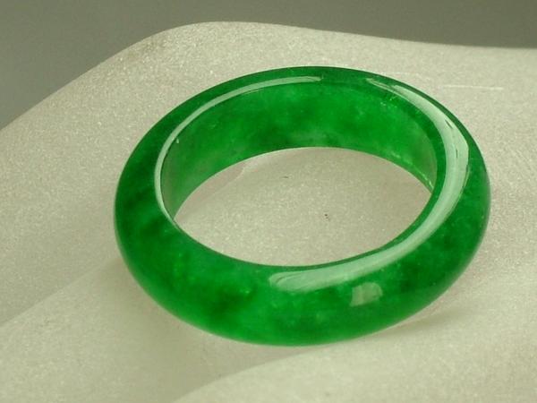 楽天市場】□龍香堂□☆ミャンマー翡翠（ひすい）製 韓国風リング20号