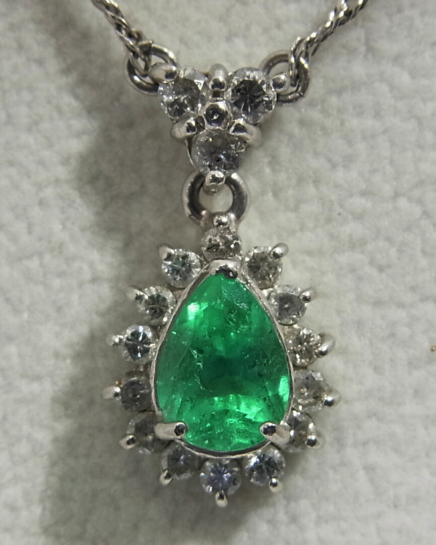 楽天市場】ネックレス ペンダント トップ エメラルド 0.38ct