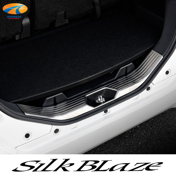 ROOMY ルーミー ステンレスパーツ ラゲージスカッフプレート SilkBlaze シルクブレイズ 車種専用 カスタムパーツ ドレスアップ ステンレス