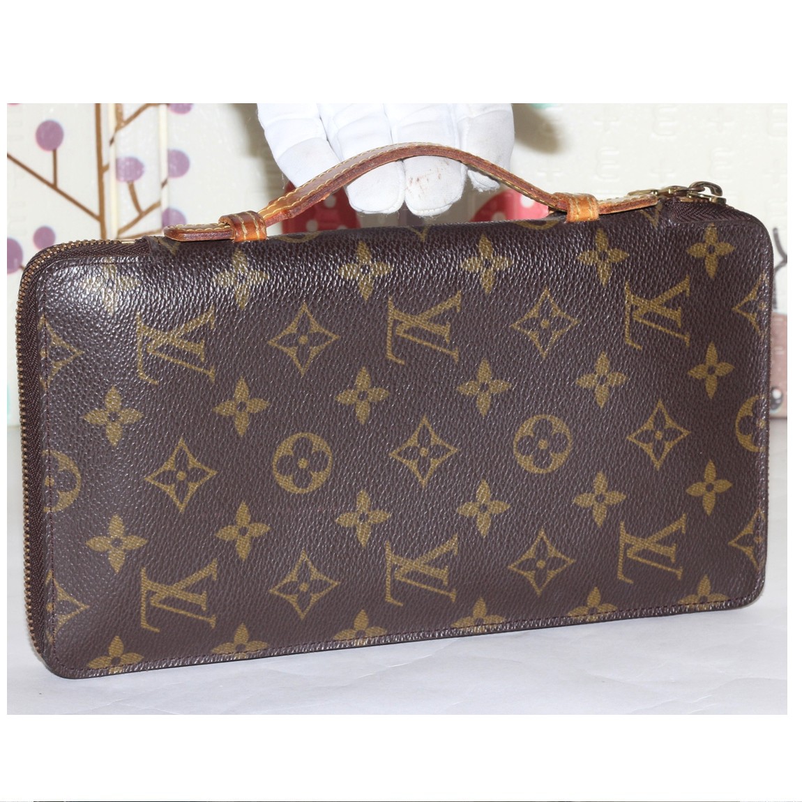 楽天市場】ルブタン パネトーネ スパイク トラベルケースXL 【Aランク  