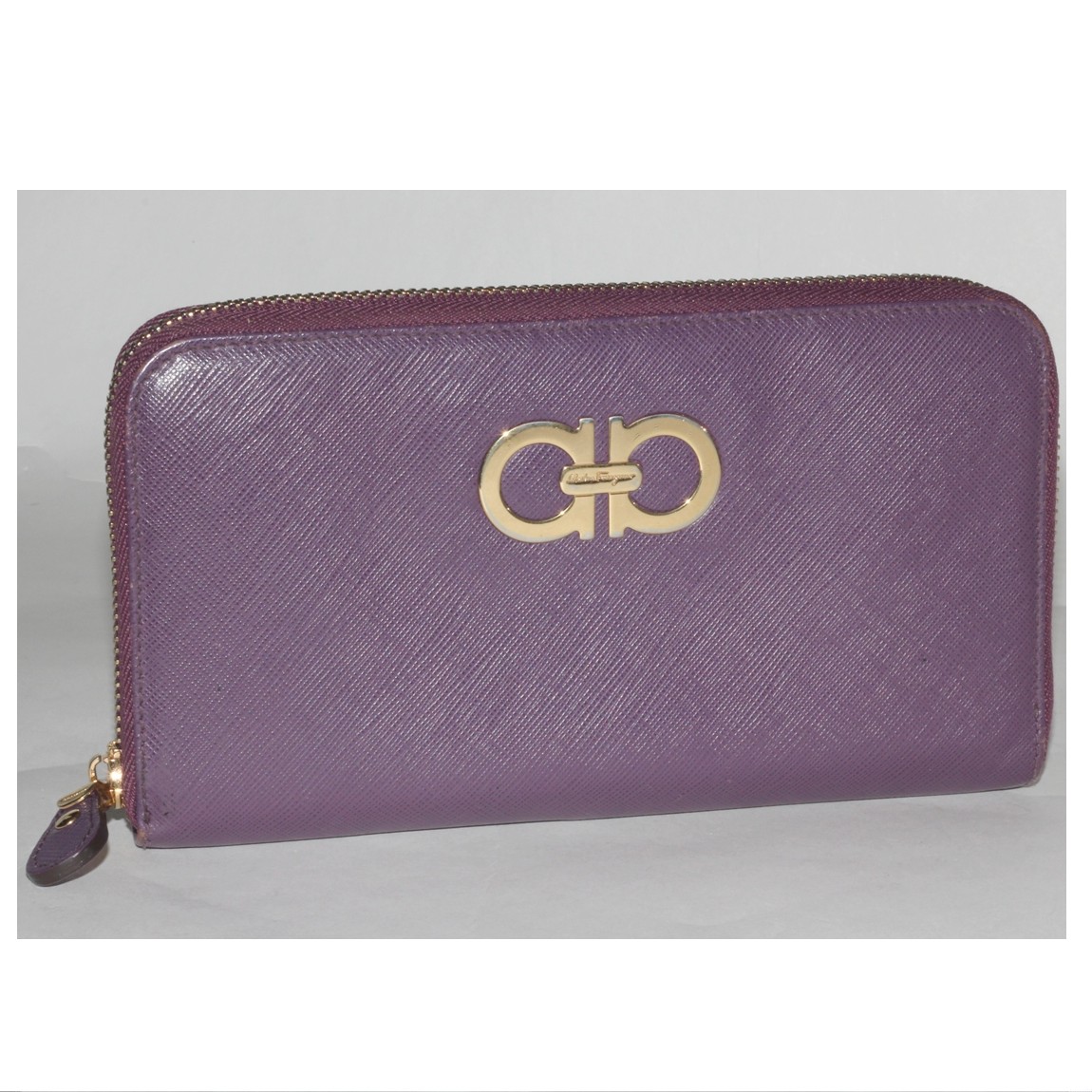 楽天市場】【緑屋質屋】フェラガモ 22A994 長財布 型押し/オレンジ