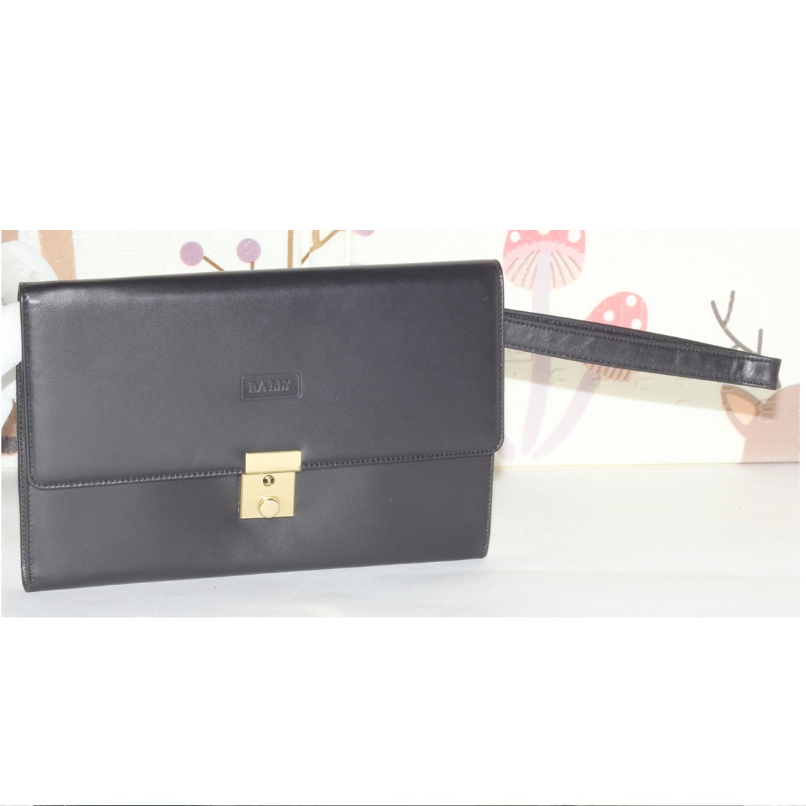 BALLY ブラックレザーのアタッシュケース 即決☆イタリア製 BALLY☆レザーアタッシュケース バリー メンズ