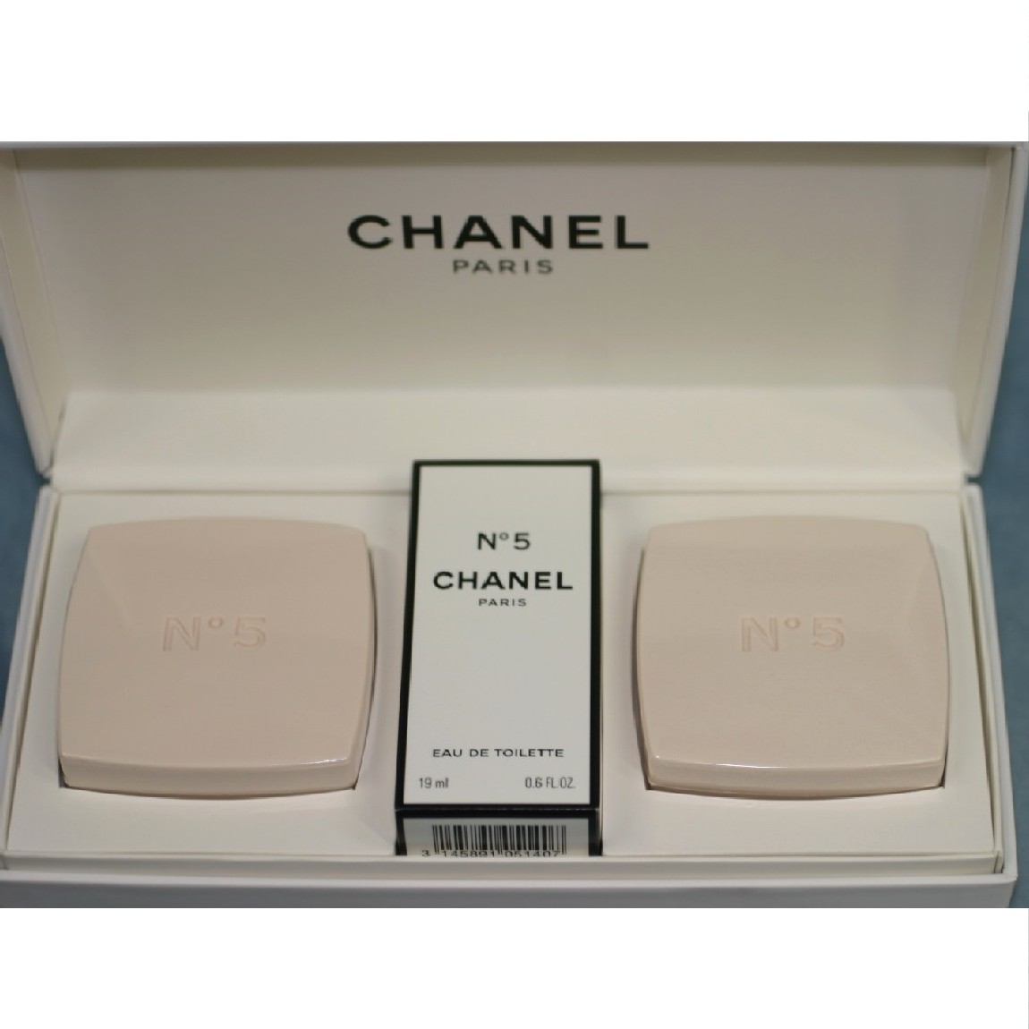 ✨ココ　プードゥル　アブレ　バン✨【バスパウダー】✨新品未使用品✨150g✨ 楽天市場】【バッグ】CHANEL シャネル No19 プードゥル アプレ