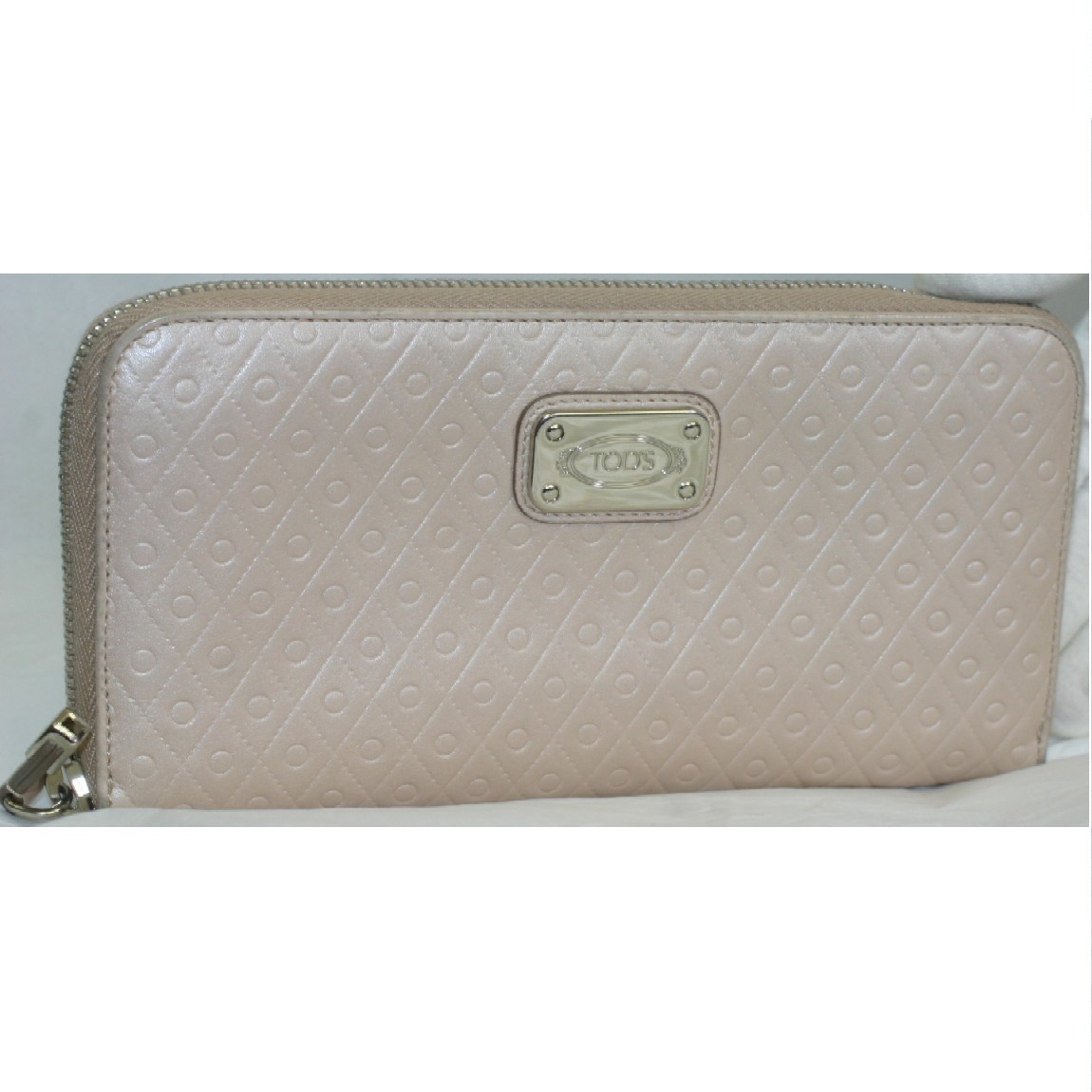 【中古】本物綺麗TOD'Sトッズ女性用ベージュ色キルティング模様型押しのラウンドファスナー長財布 サイズW19,5H10D2cm ○C13-475|質カラーズ