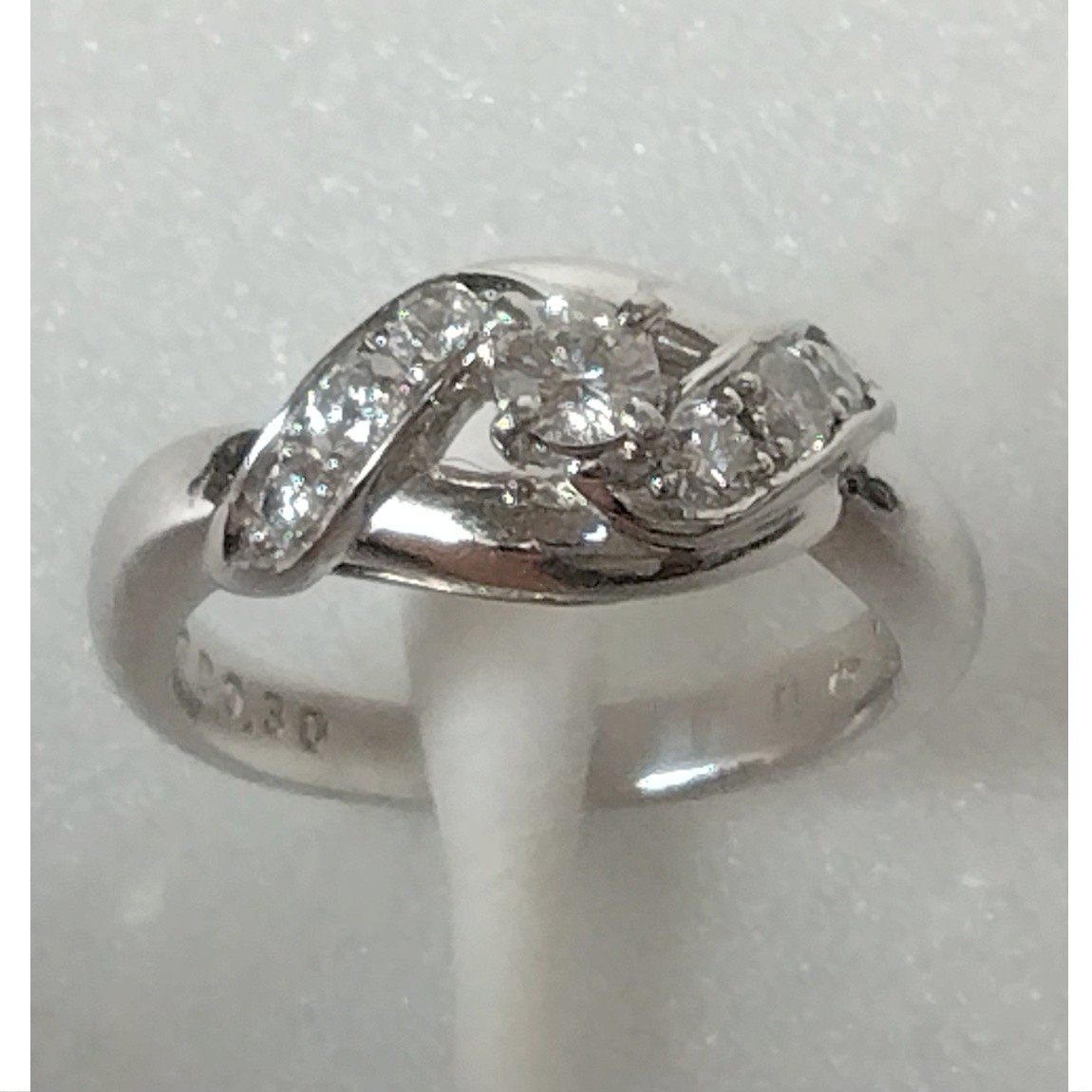 【中古】本物綺麗POLAポーラの女性用PT900枠のダイヤ0.30の指輪 サイズ7号 重さ6.0g 20260107-1|質カラーズ