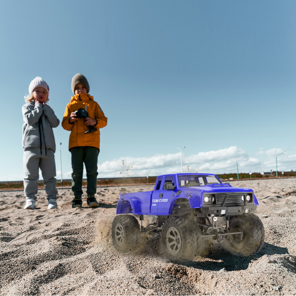 【20%OFFクーポン】DEERC ラジコン トラック オフロード 人気ラジコンカー  4WD 1/16スケール RCカー 無段階制御 2.4Ghz無線操作 DIY可能 車おもちゃ 子供 大人  バッテリー2個付 操作時間50分 USB充電式 男の子 小学生 進学 お祝い プレゼント