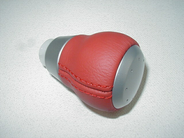 FT86 BRZ 　純正シフトノブ　 本革レザー　 赤ステッチ　美品　トヨタ トヨタ(純正) 86/BRZ純正シフトノブ(レッドステッチ) のパーツ