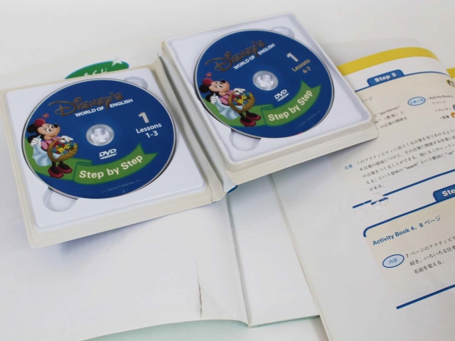 新着 ステップバイステップ 09年 Dvd全24枚 ガイド ディズニー英語システム 中古 ワールドファミリー Dwe 英語教材 幼児教材 子供教材 知育教材 Dst0015w