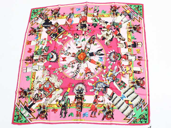 エルメス カレ90 Kachinas カチナ 民族柄 大判えり巻き   レディース サクラ色系【中古】【新入荷】★
