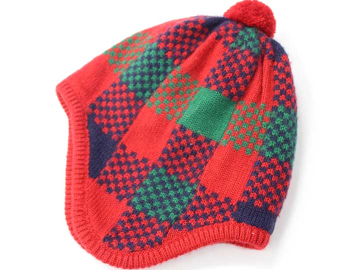 新品未使用　ファミリア　familiar クマ耳付きニット帽　赤　ファミちゃん 新品未使用 ファミリア familiar クマ耳付きニット帽 赤 ファミちゃん