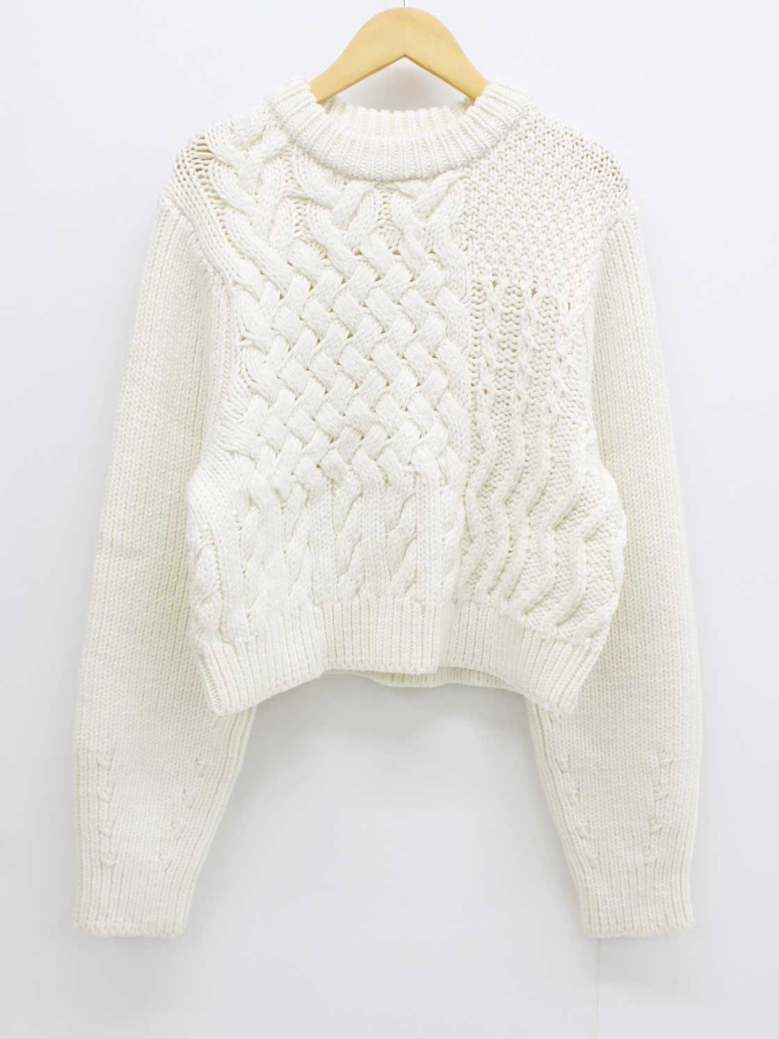 ⭐️CECILIE BAHNSEN ホワイト ケーブルニット 半袖 ⭐️CECILIE BAHNSEN ホワイト ケーブルニット 半袖 CECILIE BAHNSEN