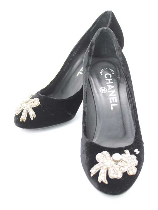 【CHANEL】シャネル❤️パンプス❣️リボン✨ココマーク・ブラック 37.5✨ CHANEL シャネル パンプス ヒール ココマーク スエード 黒 サイズ37C