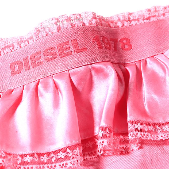 Diesel Kid ディーゼルキッズ 童男 若い女 ヴィンテージ加工 オフショルダー サテンフラウンス ノースリーブカットソー 特車ナンバーワン Tjcatrin Size4 16 サクラ色 Dik L T B4 452 作り手想う受売買い値9 790循環 Foxunivers Com