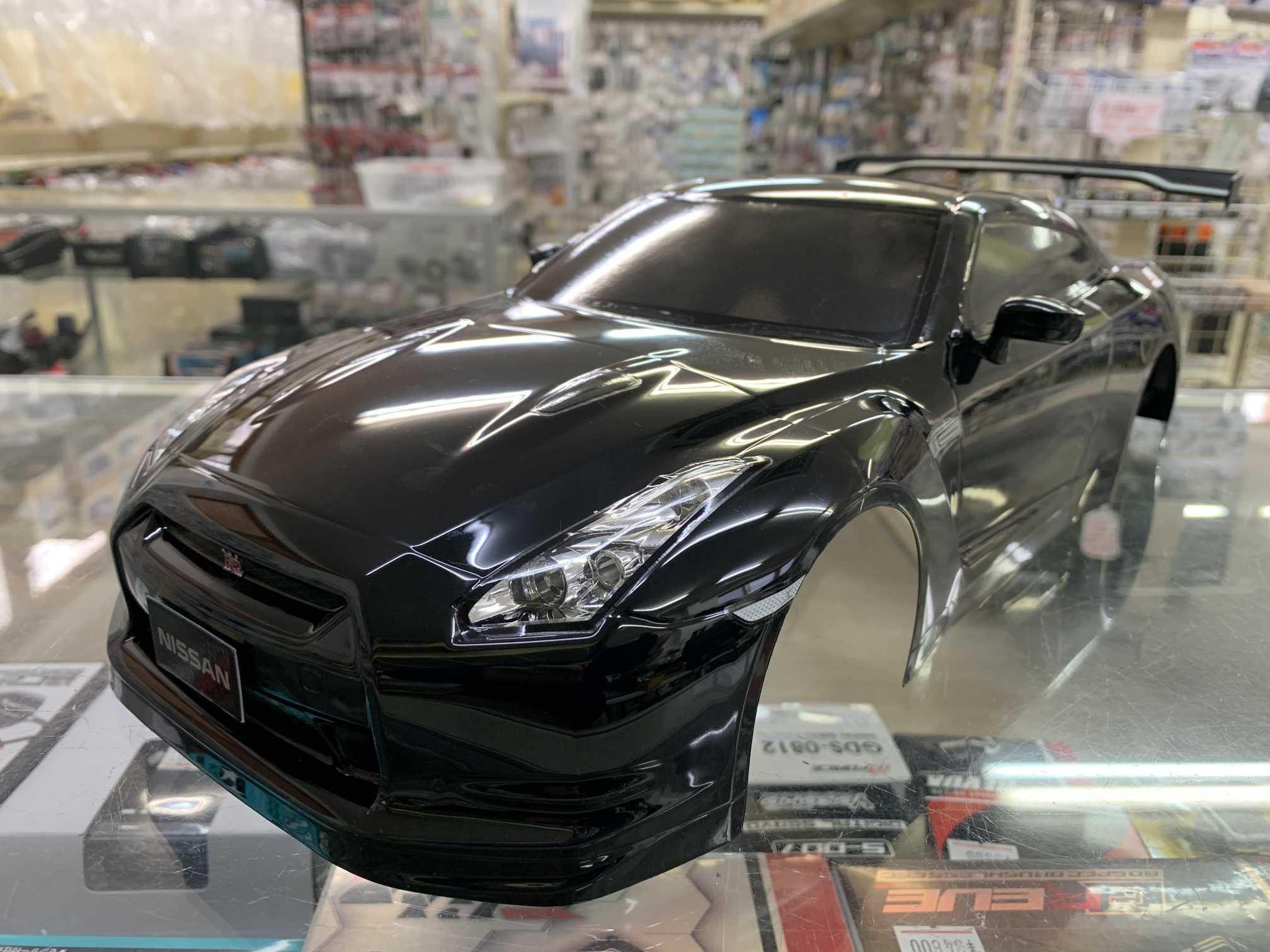 楽天市場】タミヤ 1/10 NISSAN GT-R(R35) 装済みボディ ガンメタ （SP