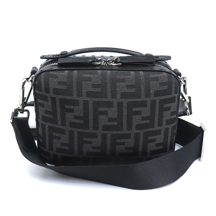 FENDI フェンディ ミニ トラベル ズッカ ショルダーバッグ ブラック 7VA552 ユニセックス【中古】【美品】 82,390円